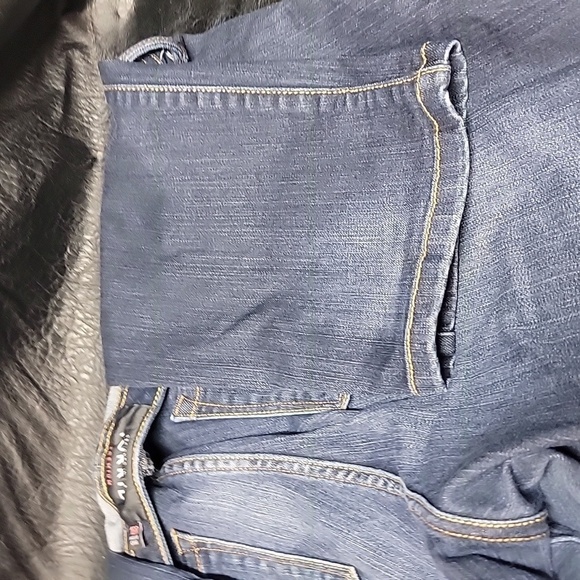 Torrid button and zipper fly jeans size 18R Elastic waist. - Picture 12 of 13